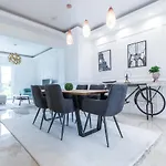 Corvinus Smart Apartment With Beautiful View